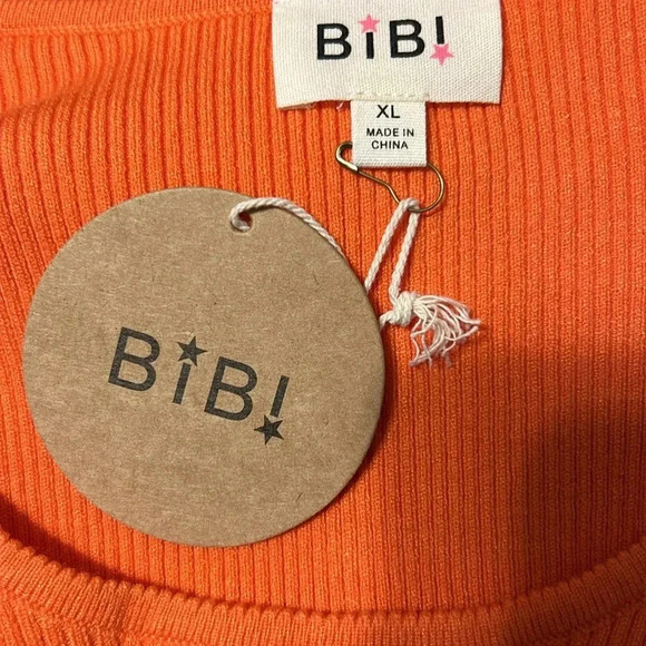 BiBi CROCHET LACE SLEEVE SCOOP NECKLINE KNIT TOP, sz XL, NWOT - Picture 8 of 9